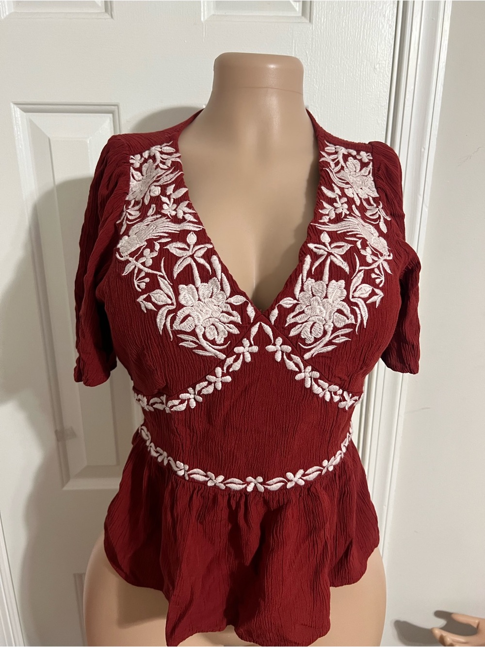 Knox Rose Red Embroidered V-Neck Peplum Top